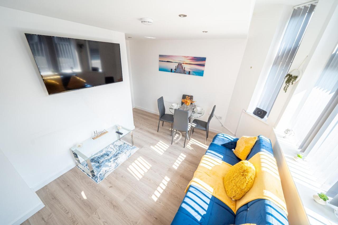 Cozy Retreat Near Hollingworth Lake, Milnrow, Apartment *